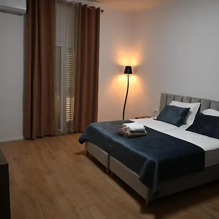 Apartament 1 Tirana